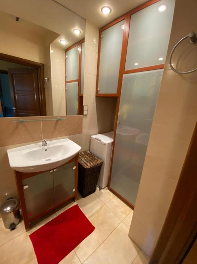 Niewielki Pokoj Jedno Lub Dwuosobowy W Duzym Mieszkaniu W Gdansk Wrzeszcz Ul Smoluchowskiego Kolo Akademii Medycznej - Cooliving Exterior foto