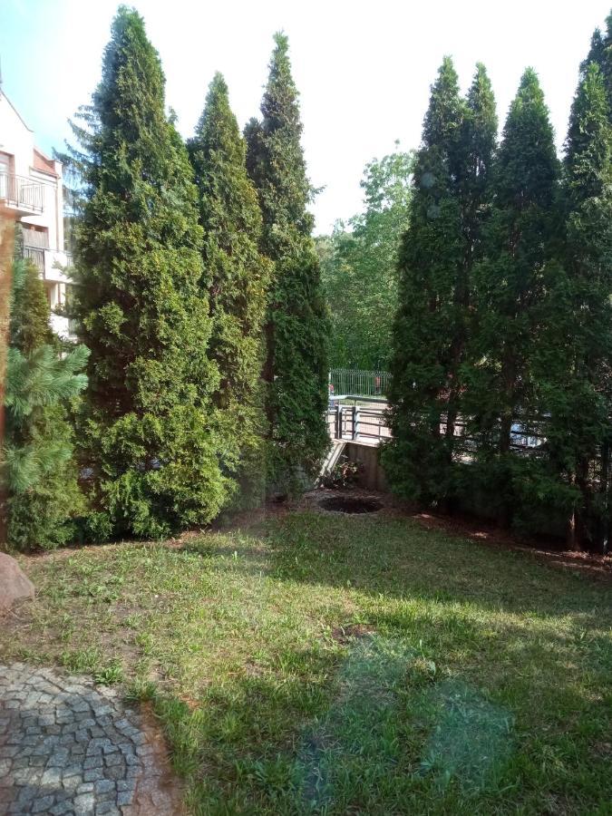 Niewielki Pokoj Jedno Lub Dwuosobowy W Duzym Mieszkaniu W Gdansk Wrzeszcz Ul Smoluchowskiego Kolo Akademii Medycznej - Cooliving Exterior foto